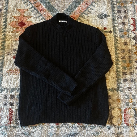 ZARA Mock Neck Sweater - Picture 1 of 3